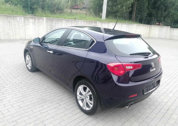 Alfa Romeo Giulietta cena 31500 przebieg: 149850, rok produkcji 2011 z Kozienice małe 172